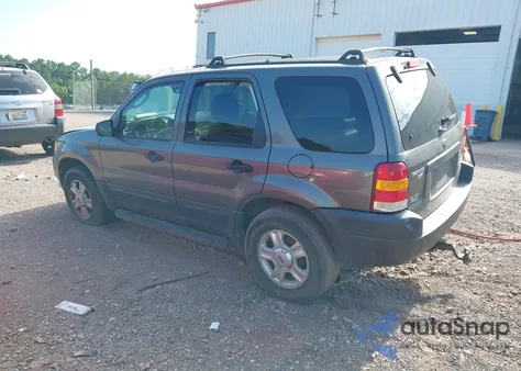 2003 Ford Escape Xlt z USA, uszkodzony, nr VIN 1FMCU03123KA61568
